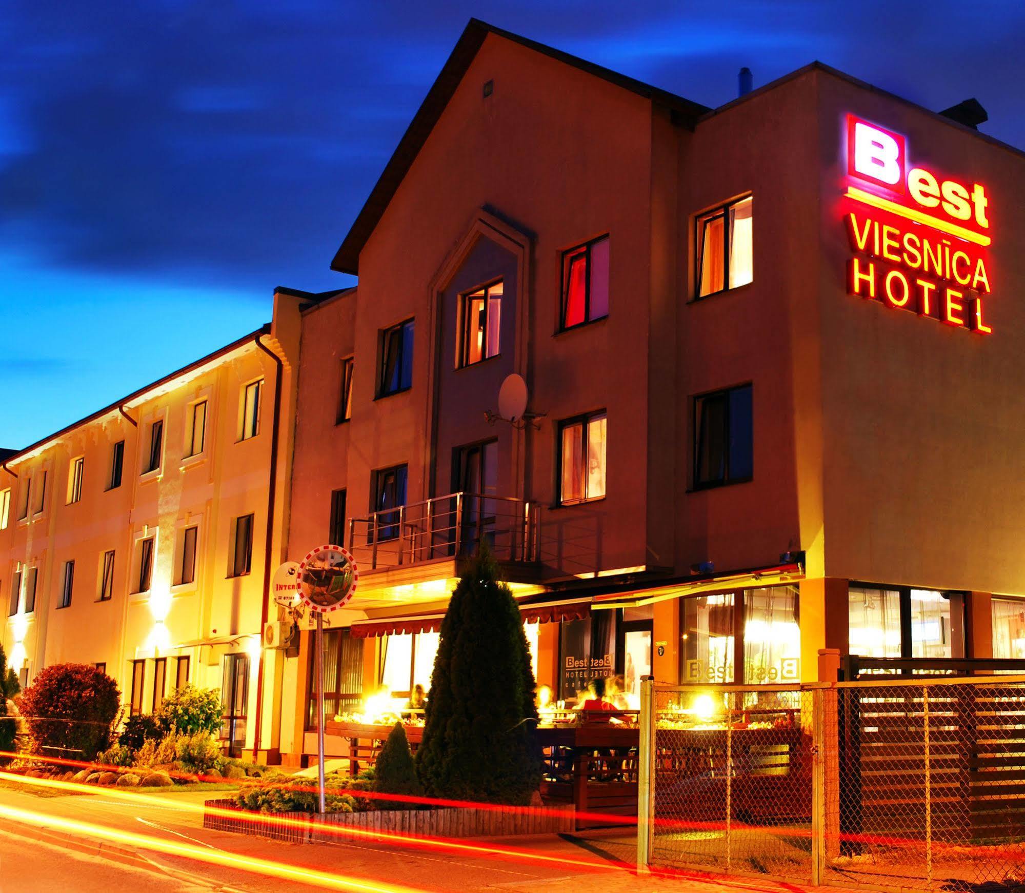 Hotel Best With Free Parking Riga Exterior photo